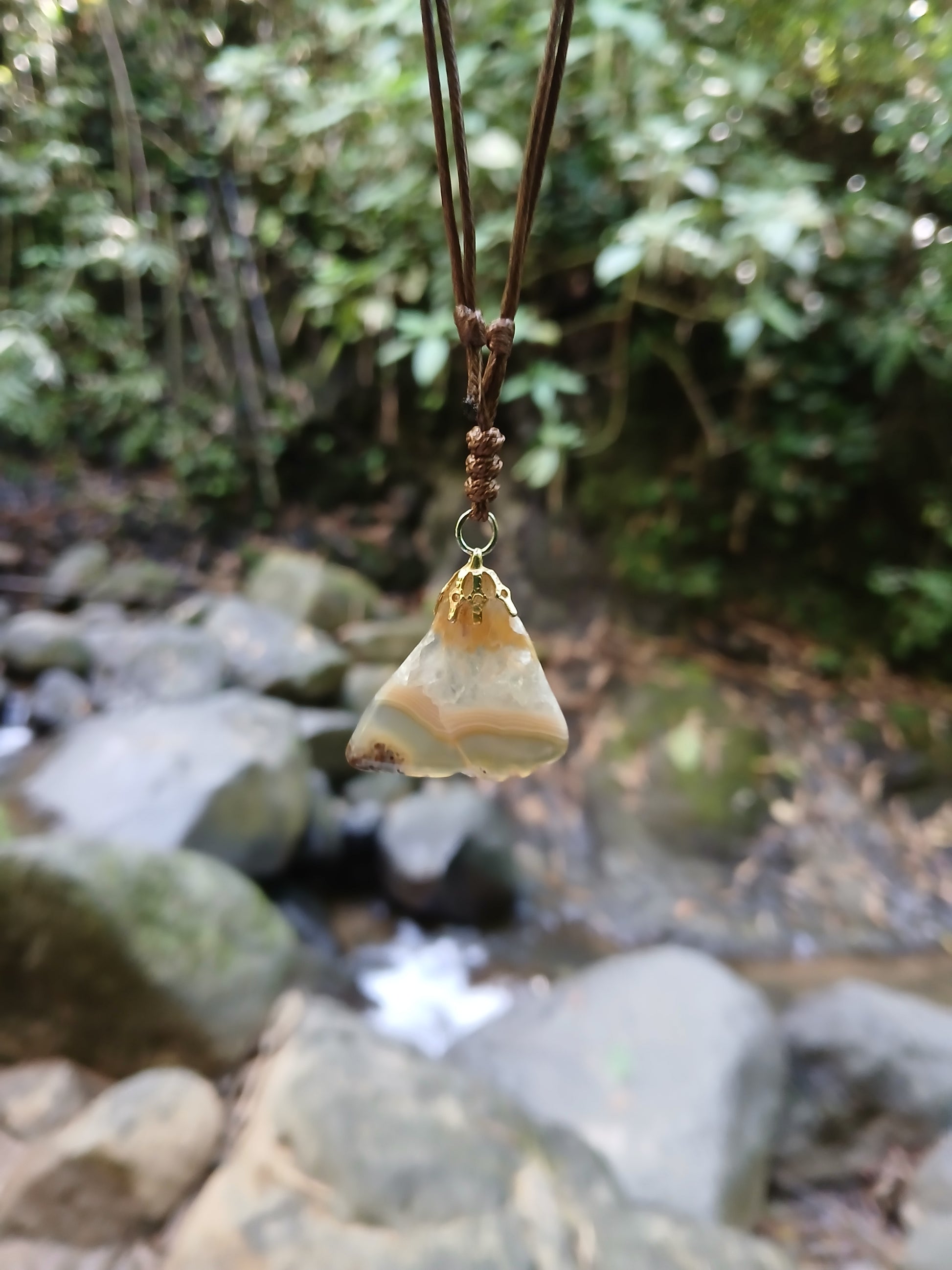 pendant with natural agate